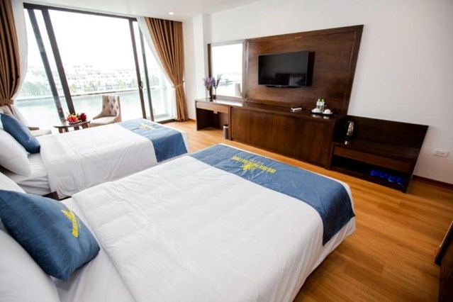 Family Balcony with Sea View